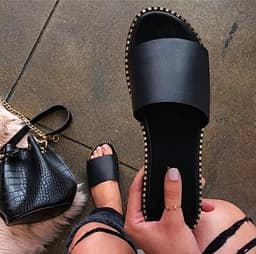 Jenny slide in black